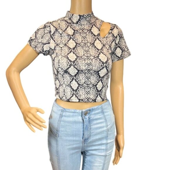 (6 for $25) Caution to the Wind Snakeskin Print Cut-out Tee - Small - Picture 3 of 8